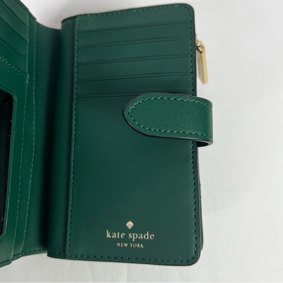 Kate Spade Green Quilted Wallet - Picture 4 of 13